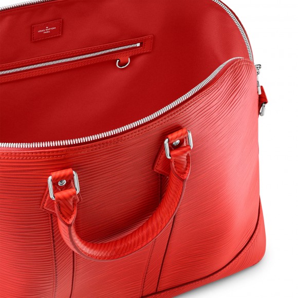 l**is V*t*n vermillon red m23717 alma travel gm