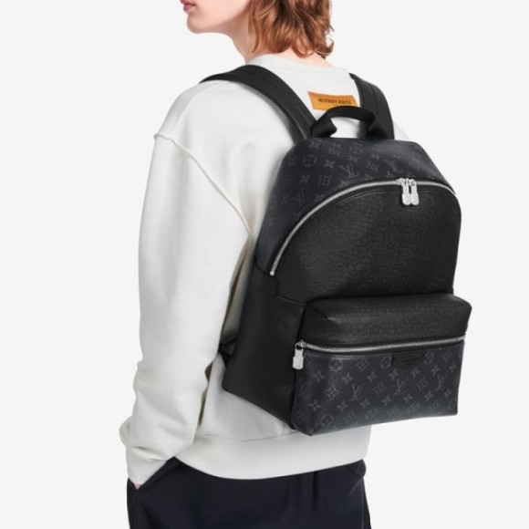 l**is V*t*n m30230 discovery backpack pm