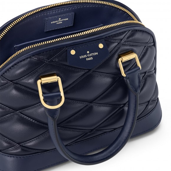 l**is V*t*n navy blue m23666 alma bb