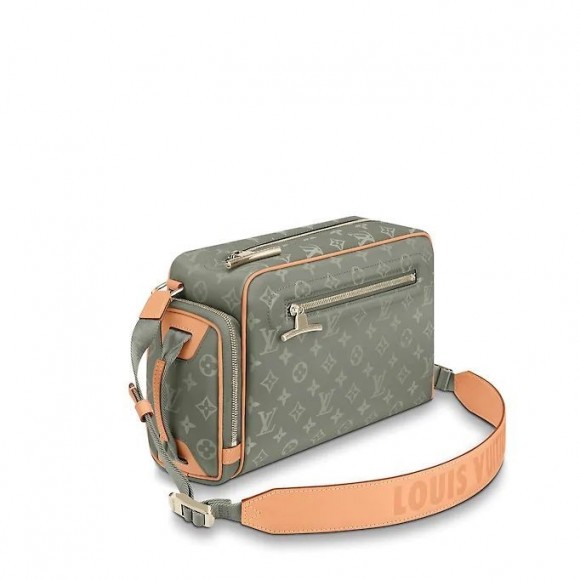 l**is V*t*n camera bag m43884