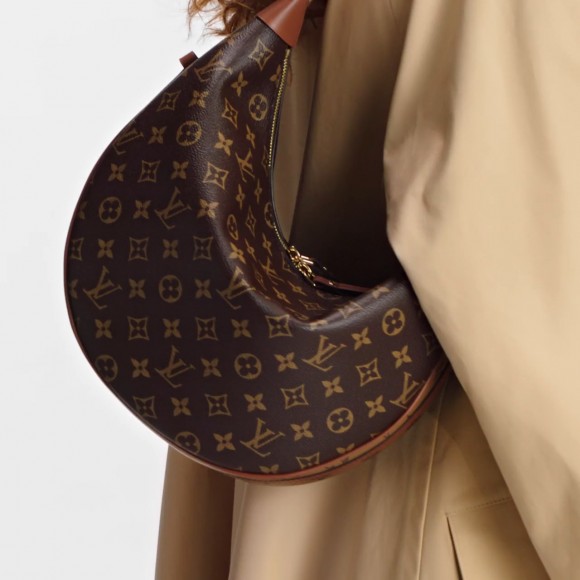 l**is V*t*n m46311 loop hobo monogram