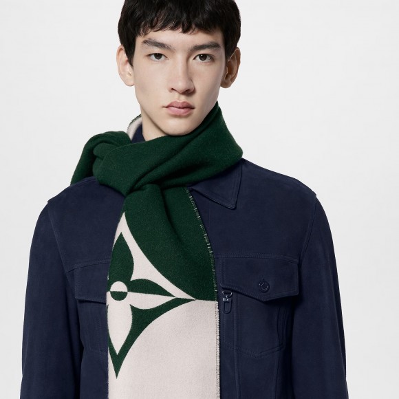 l**is V*t*n dark green m79139 graphic dual scarf