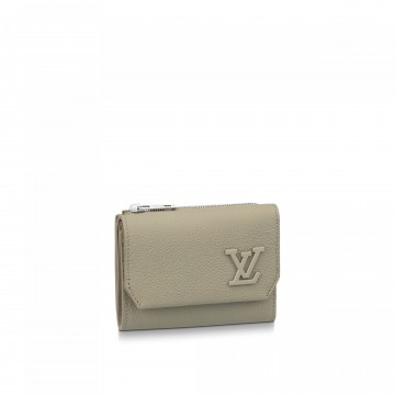 Louis Vuitton M82410 Slender Pilot Sage