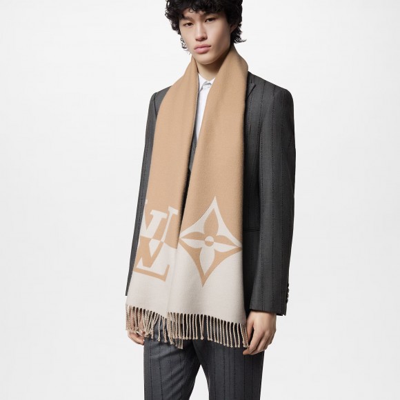 l**is V*t*n beige m79098 graphic dual scarf