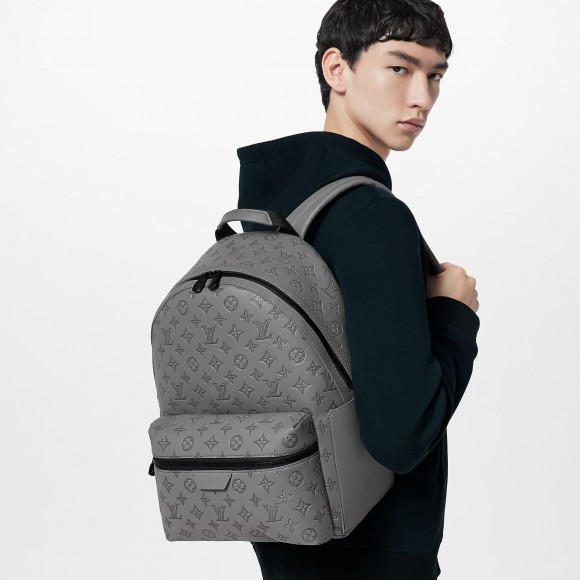 l**is V*t*n m46557 discovery backpack