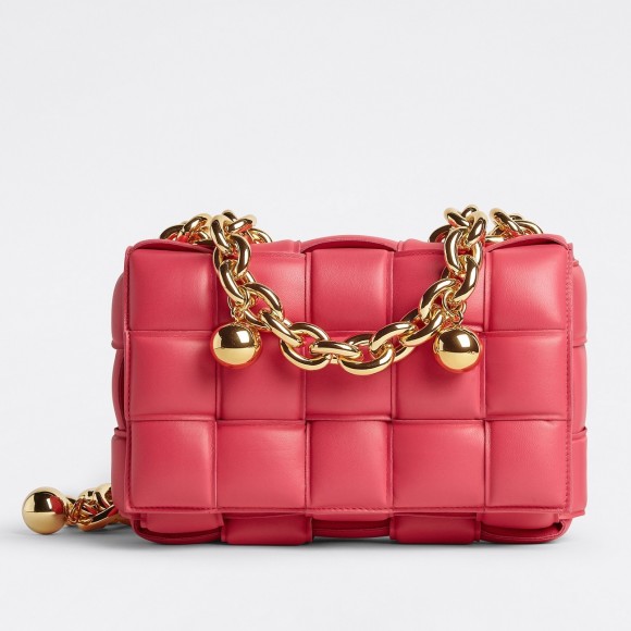 Bo*te*ga ve*ne*ta chain cassette bag in lollipop intrecciato lambskin