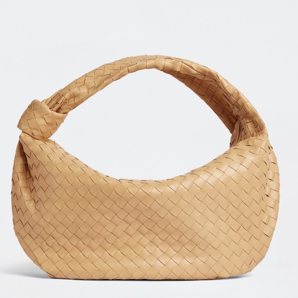 Bo*te*ga ve*ne*ta bv jodie small bag in almond intrecciato lambskin