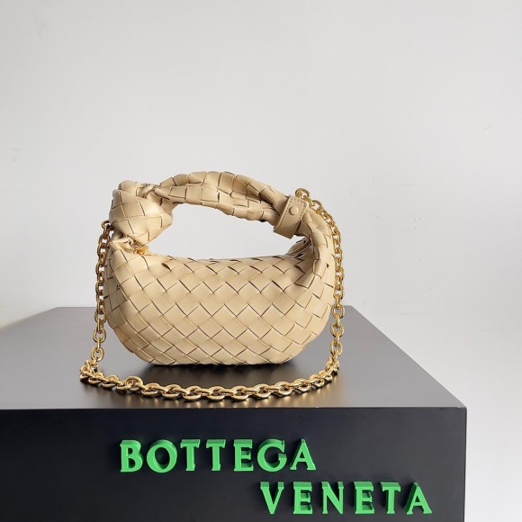 Bo*te*ga ve*ne*ta mini jodie chain bag in porridge intrecciato lambskin