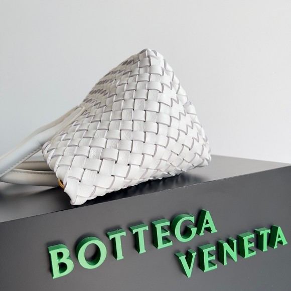 Bo*te*ga ve*ne*ta cabat mini bag in white intrecciato lambskin