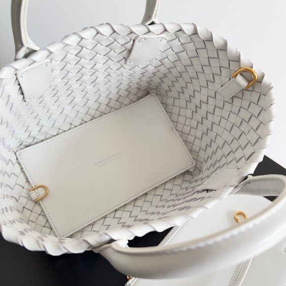 Bo*te*ga ve*ne*ta cabat mini bag in white intrecciato lambskin