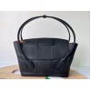 Bottega Veneta Arco Medium Bag In Black Grained Leather