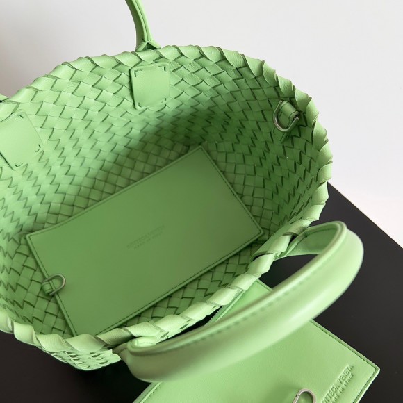 Bo*te*ga ve*ne*ta cabat mini bag in pistachio intrecciato lambskin