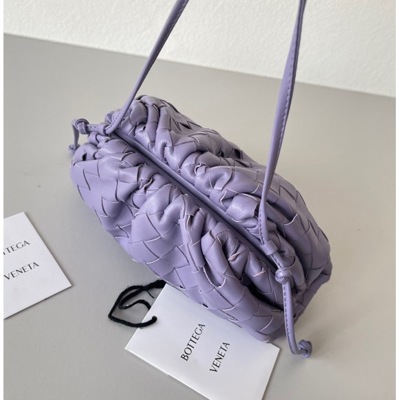 Bo*te*ga ve*ne*ta mini pouch with strap in wisteria intrecciato lambskin