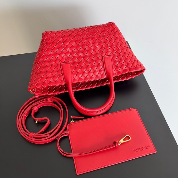 Bo*te*ga ve*ne*ta cabat mini bag in red intrecciato lambskin