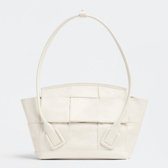 Bo*te*ga ve*ne*ta arco small bag in white intrecciato leather