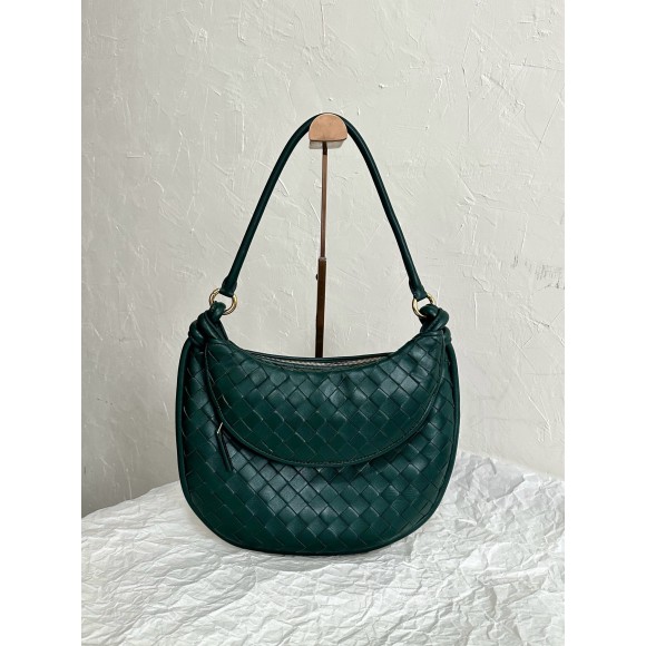 Bo*te*ga ve*ne*ta gemelli medium bag in emerald green intrecciato lambskin