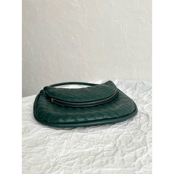 Bo*te*ga ve*ne*ta gemelli medium bag in emerald green intrecciato lambskin