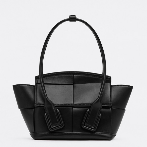 Bo*te*ga ve*ne*ta arco mini bag in black intrecciato calfskin