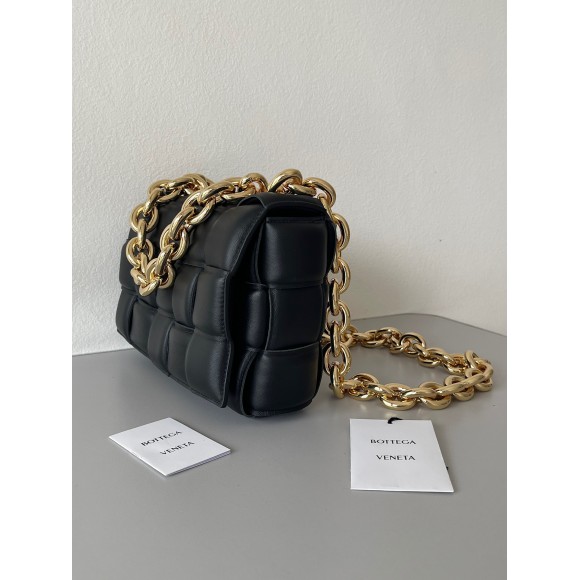 Bo*te*ga ve*ne*ta chain cassette bag in black intrecciato lambskin