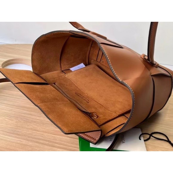 Bo*te*ga ve*ne*ta arco small bag in caramel intrecciato calfskin