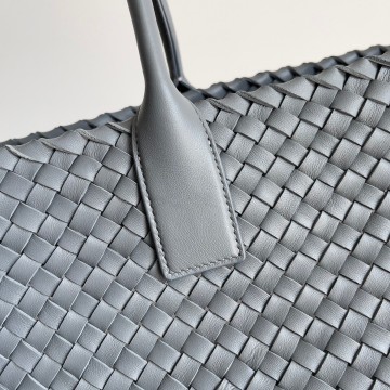 Bottega Veneta Cabat Large Bag In Thunder Intrecciato Lambskin Bottega Veneta Cabat Large Bag In Thunder Intrecciato Lambskin