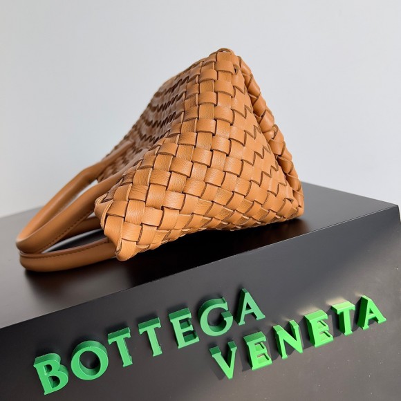 Bo*te*ga ve*ne*ta cabat mini bag in caramel intrecciato lambskin