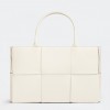 Bottega Veneta Arco Medium Tote In White Intrecciato Lambskin