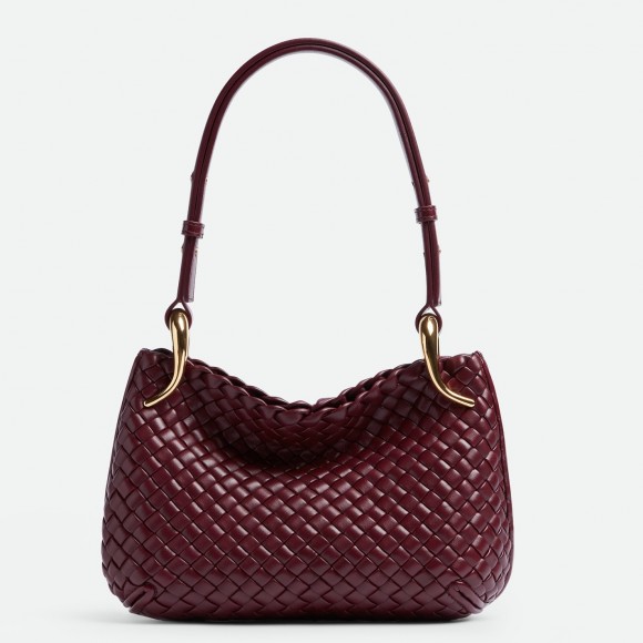 Bo*te*ga ve*ne*ta clicker small bag in bordeaux intrecciato lambskin