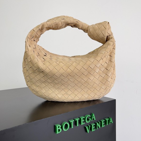 Bo*te*ga ve*ne*ta bv jodie teen bag in porridge suede calfskin