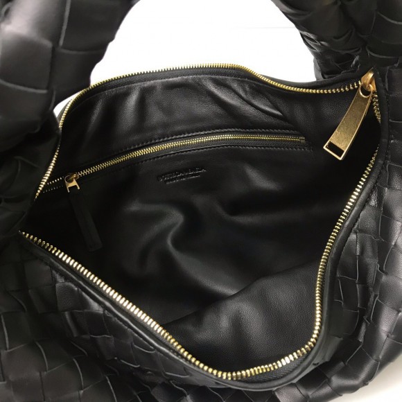 Bo*te*ga ve*ne*ta bv jodie small bag in black intrecciato lambskin