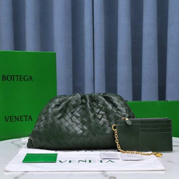 Bo*te*ga ve*ne*ta large pouch clutch bag in raintree intrecciato lambskin