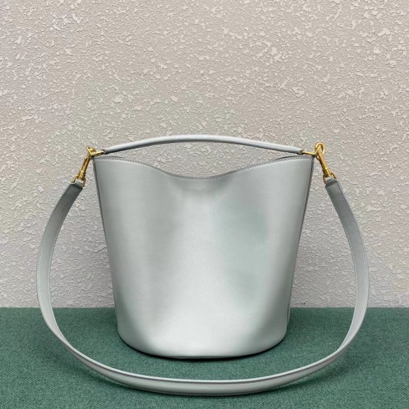 Ce**e bucket 16 bag in mineral smooth calfskin