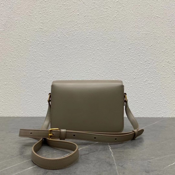 Ce**e triomphe teen bag in grey leather