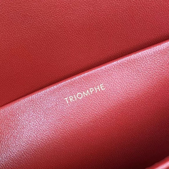 Ce**e triomphe medium bag in red smooth calfskin