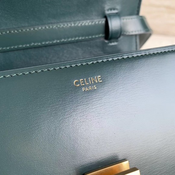 Ce**e classic box small bag in amazone box calfskin