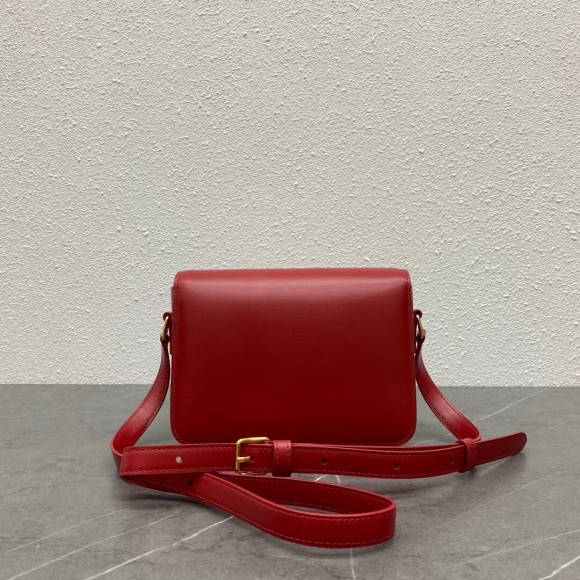 Ce**e triomphe teen bag in red leather