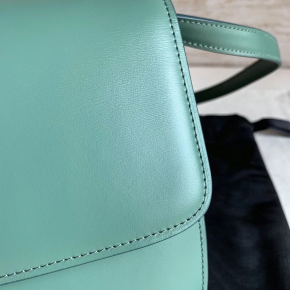 Ce**e classic box medium bag in celadon box calfskin