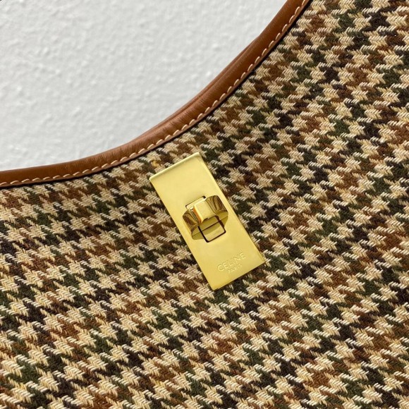 Ce**e bucket 16 bag in tweed and calfskin