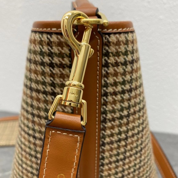 Ce**e bucket 16 bag in tweed and calfskin