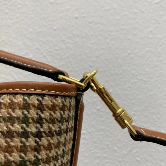 Ce**e bucket 16 bag in tweed and calfskin