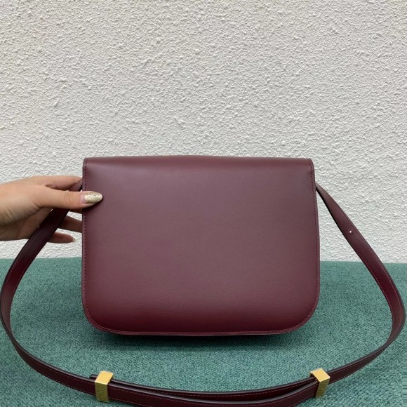 Ce**e classic box medium bag in bordeaux box calfskin