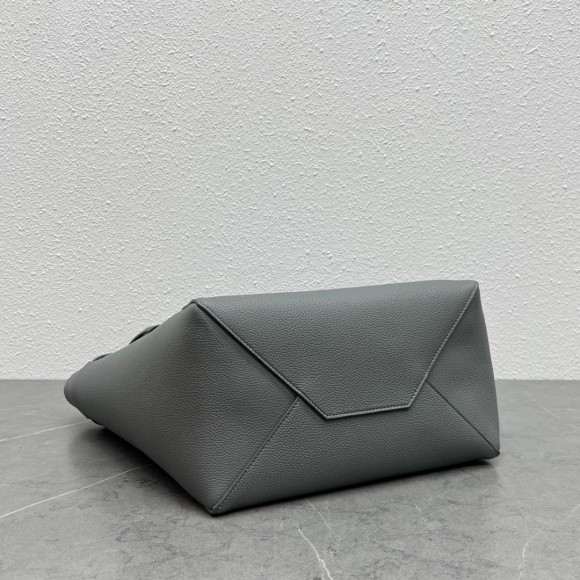 Ce**e small cabas phantom bag in grey grained calfskin