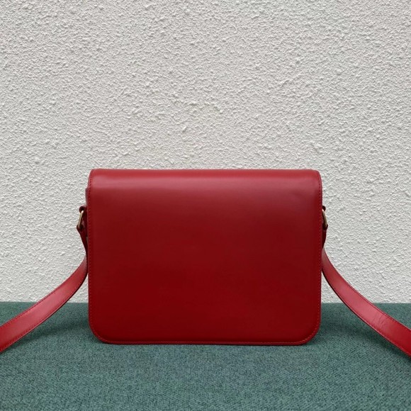 Ce**e triomphe large bag in red calfskin