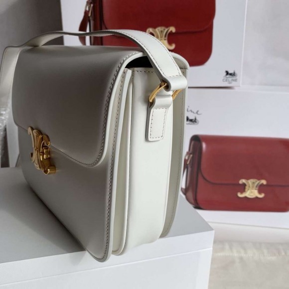 Ce**e triomphe large bag in white calfskin