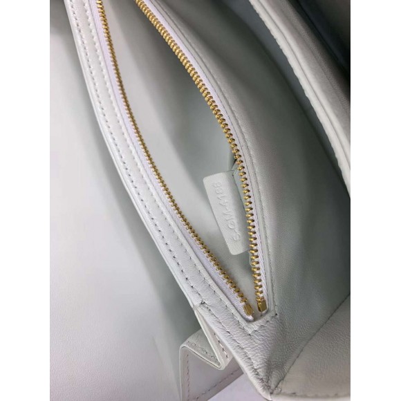 Ce**e triomphe large bag in white calfskin