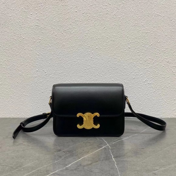 Ce**e triomphe teen bag in black leather