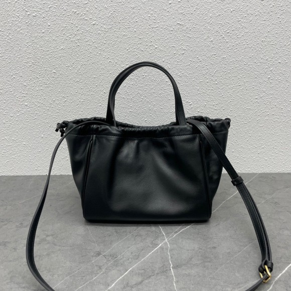 Ce**e small cabas drawstring cuir triomphe bag in black calfskin