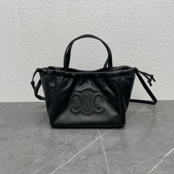 Ce**e small cabas drawstring cuir triomphe bag in black calfskin