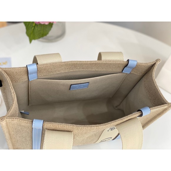 Chloe Woody Medium Tote Bag in Linen Canvas with Blue Leather