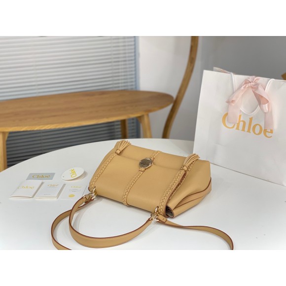 Chloe Penelope Medium Shoulder Bag in Beige Grained Calfskin